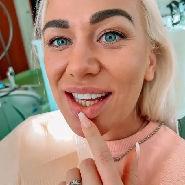 289585617_751892502909828_845283011301813187_n-1-640x640